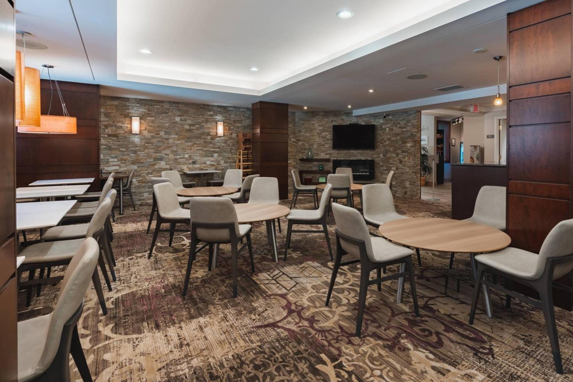 Residence Inn By Marriott Halifax Downtown Exterior foto